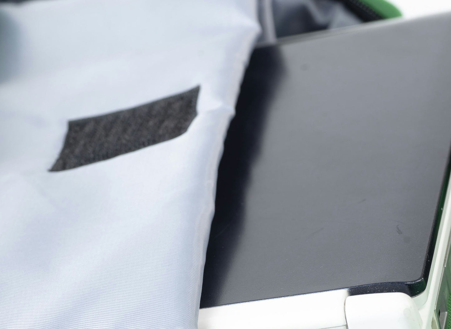 Academic Function backpacks with Integrated Powered Pencil Sharpener & cellphone charger - afrancillon.com